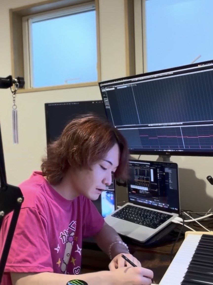 Daito Iwasaki producing competition music in a DAW — a former gymnast and working musician